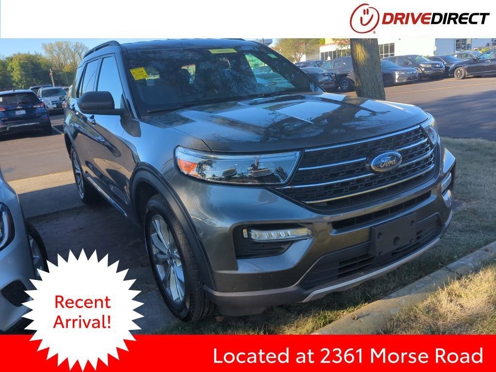 2020 Ford Explorer XLT in Magnetic Metallic — front three-quarter view