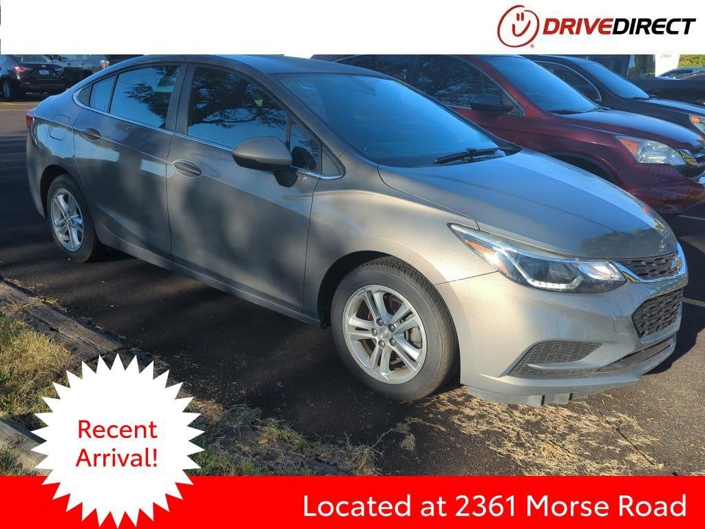 2018 Chevrolet Cruze LT in Pepperdust Metallic — front three-quarter view