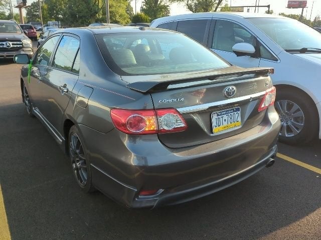 2013 Toyota Corolla — detail view