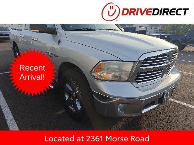 2016 RAM 1500 Big Horn in Bright Silver Metallic Clearcoat — front three-quarter view