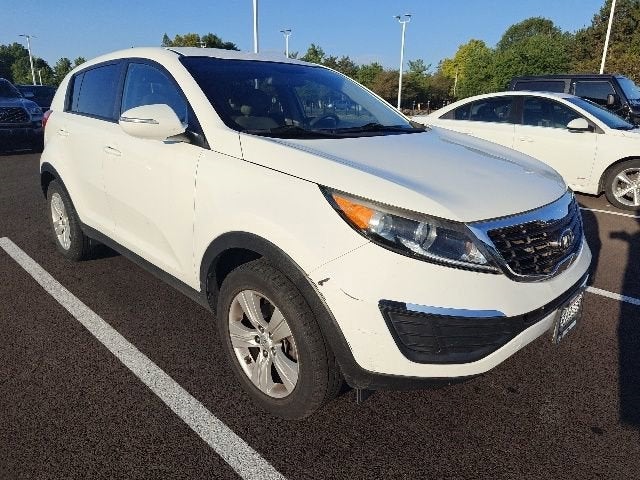 2013 Kia Sportage — interior view