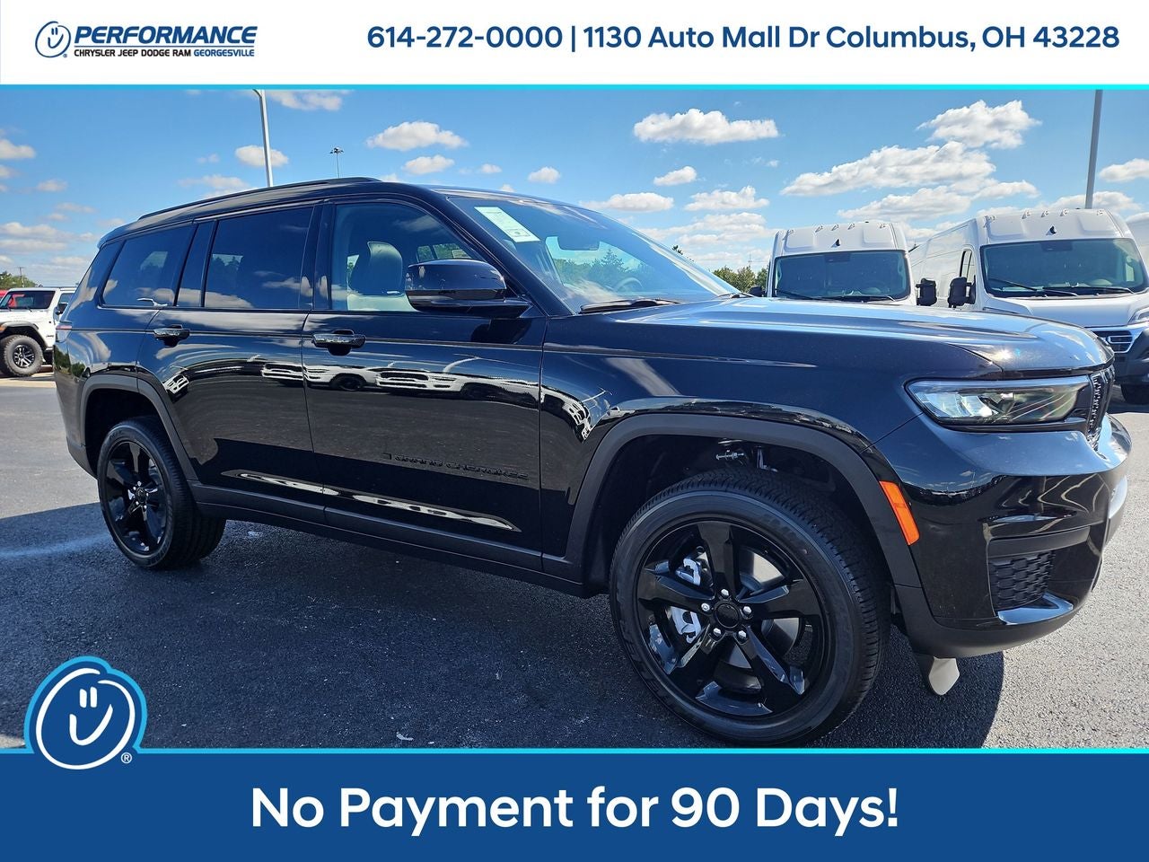 2025 Jeep Grand Cherokee GRAND CHEROKEE L ALTITUDE X 4X4 in Diamond Black Crystal Pearl-Coat Exterior Paint — front three-quarter view