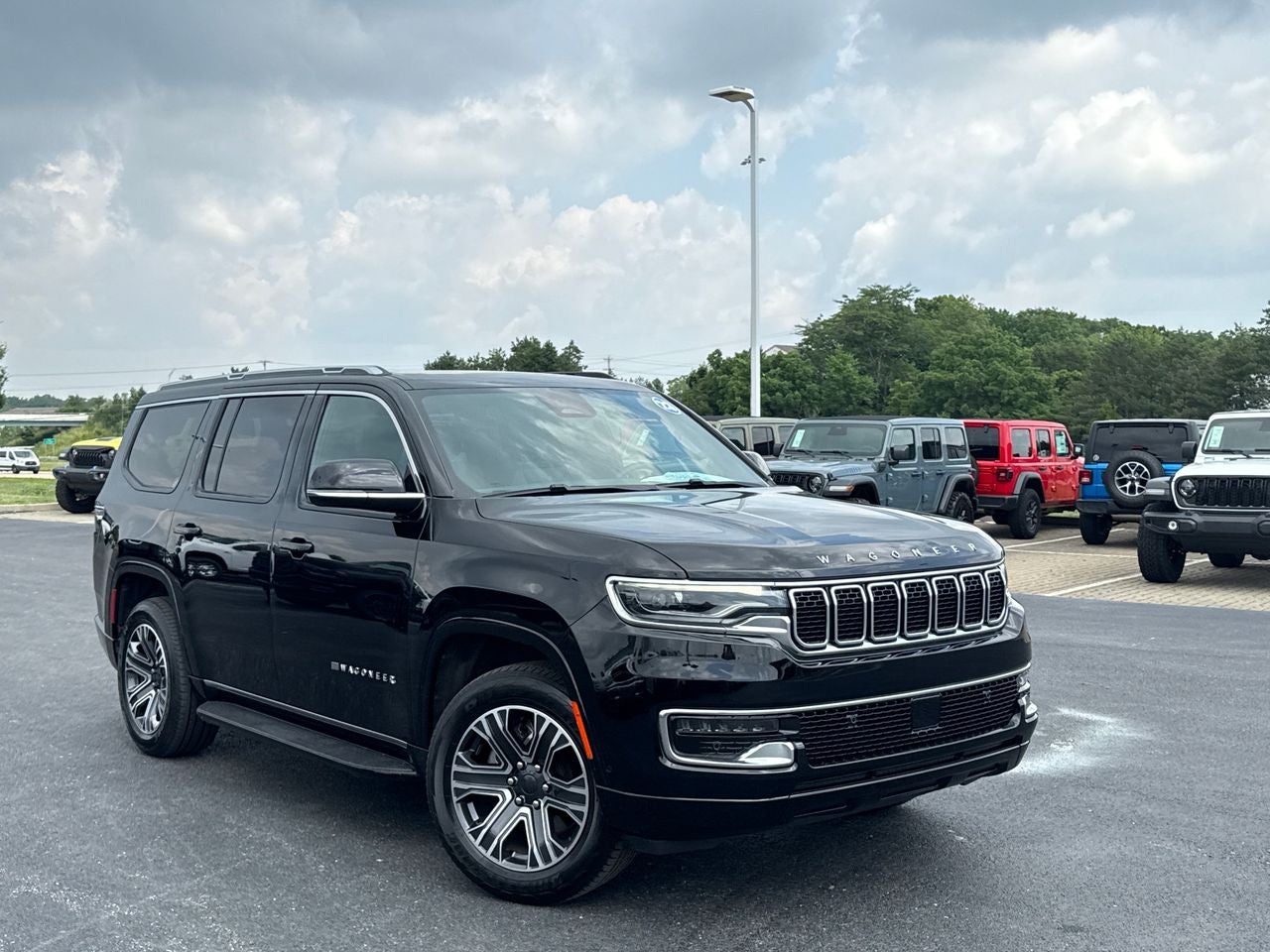 2023 Jeep Wagoneer