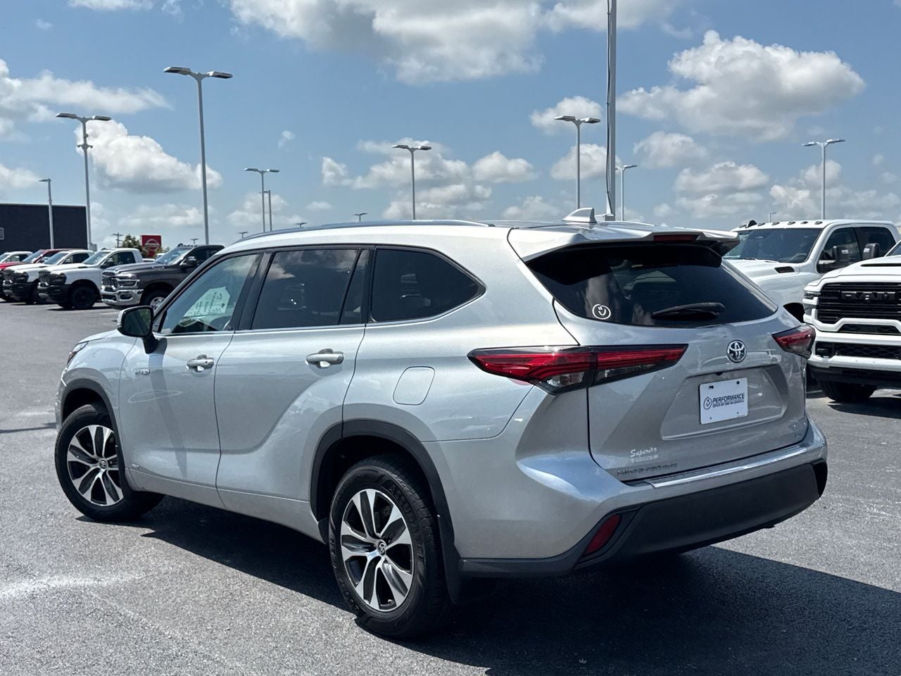 2020 Toyota Highlander — detail view