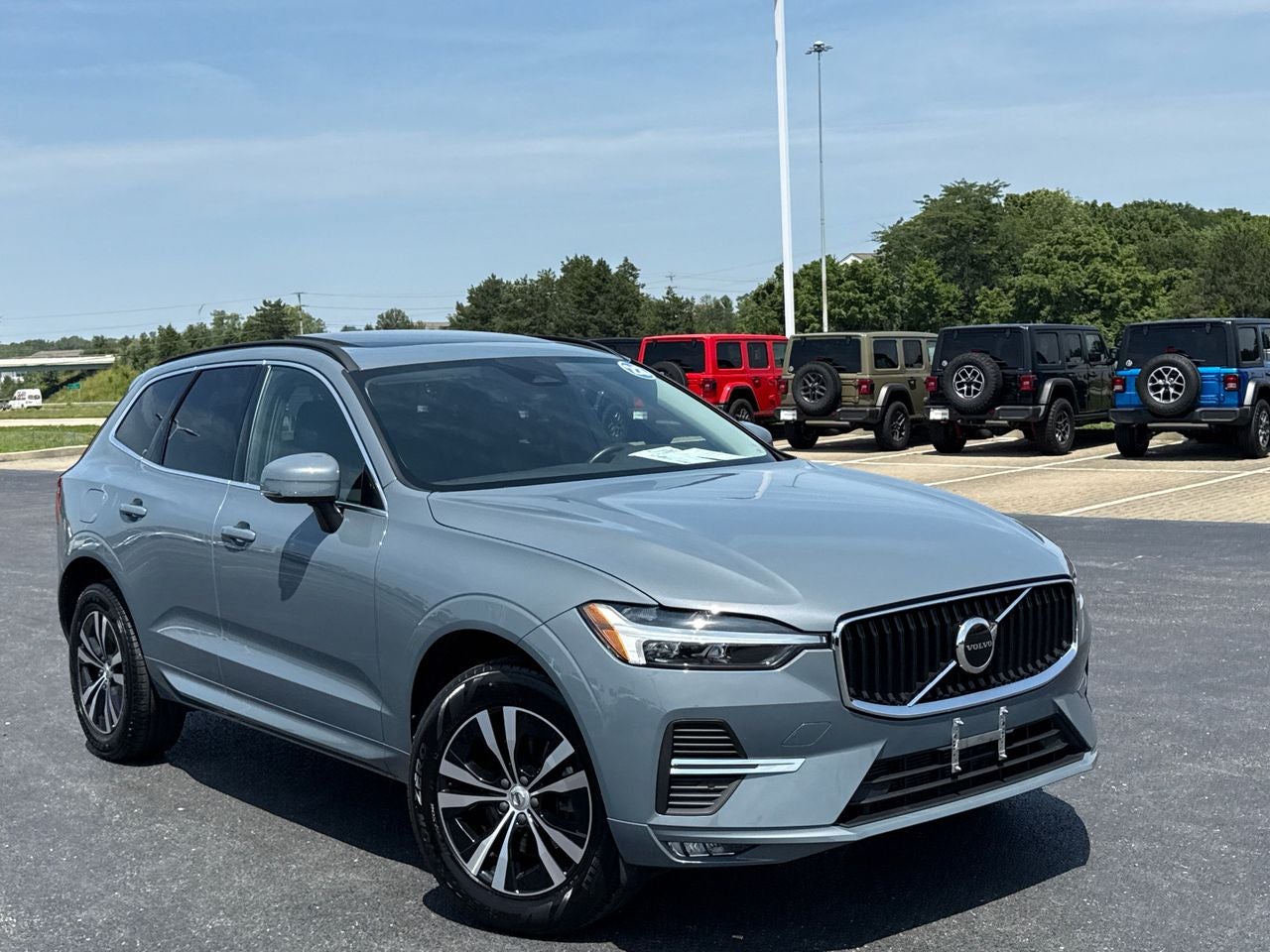 2023 Volvo XC60 B5 Core in Thunder Gray Metallic — front three-quarter view