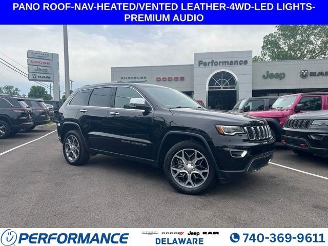 2020 Jeep Grand Cherokee Limited in Diamond Black Crystal Pearlcoat — front three-quarter view