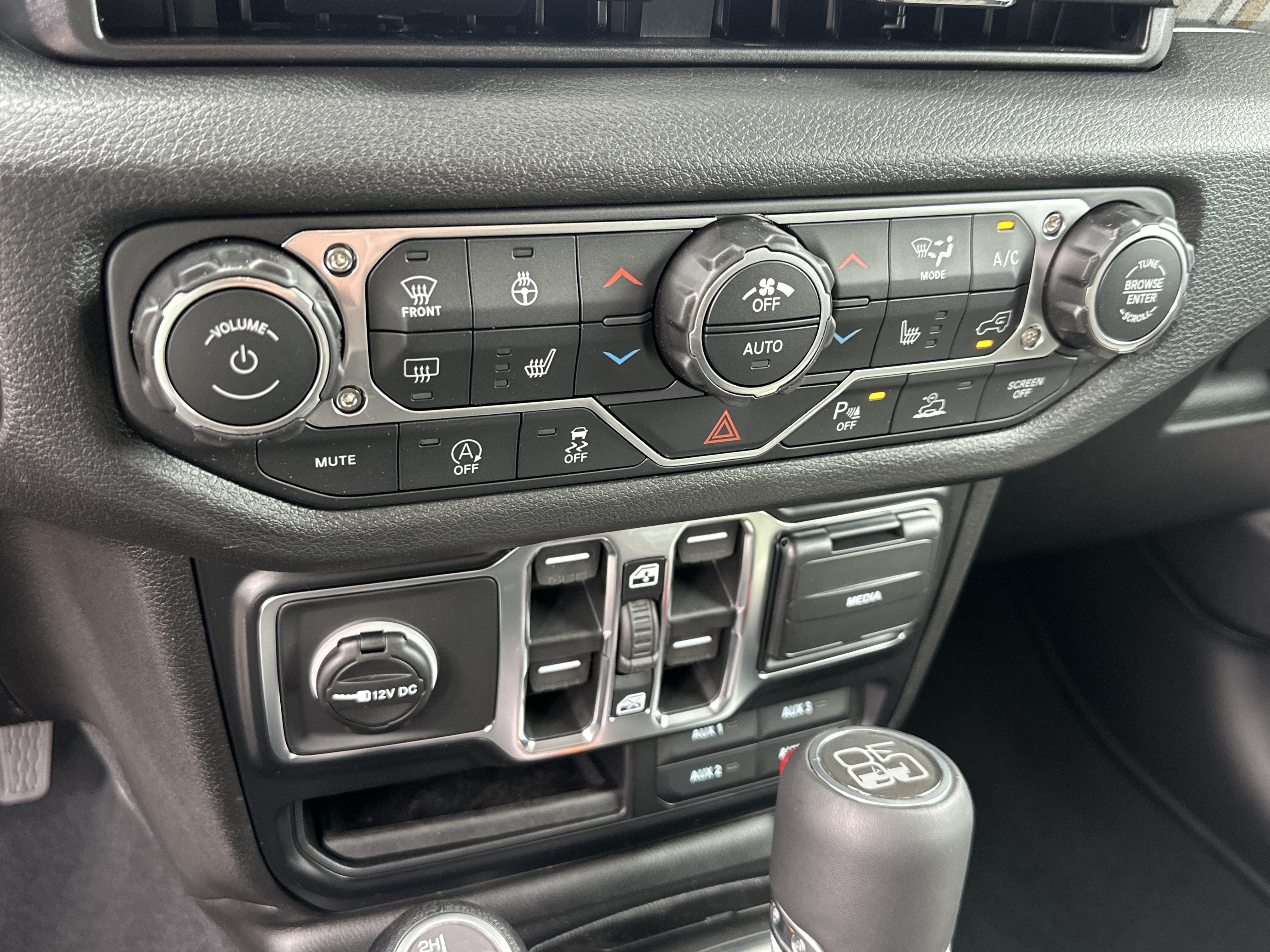 2026 Jeep Gladiator — detail view