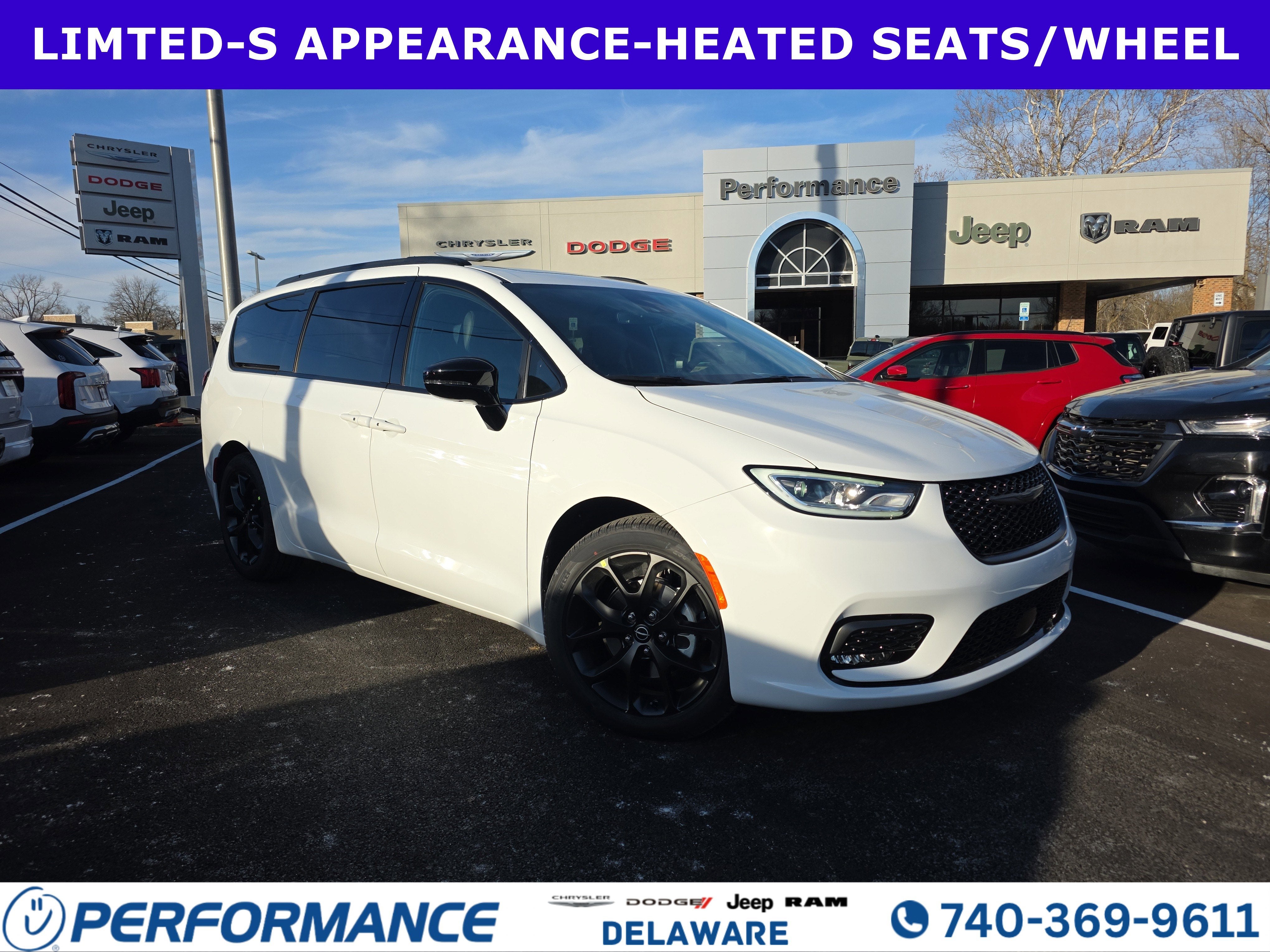 2026 Chrysler Pacifica Limited in Bright White Clearcoat — front three-quarter view