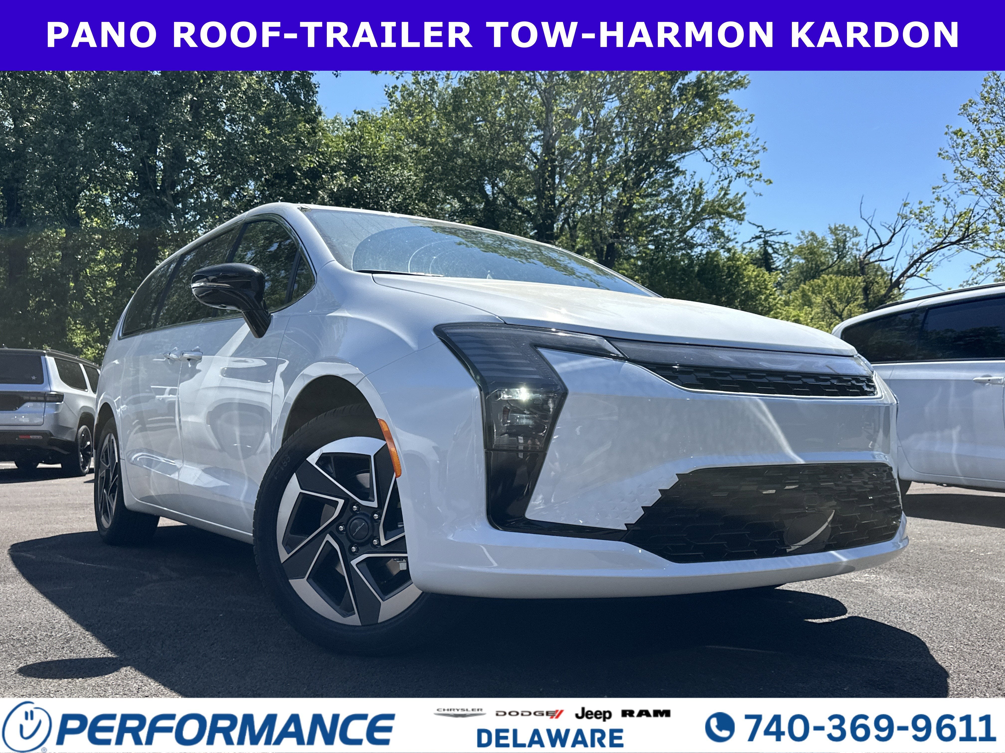 2027 Chrysler Pacifica Limited in Bright White Clearcoat — front three-quarter view