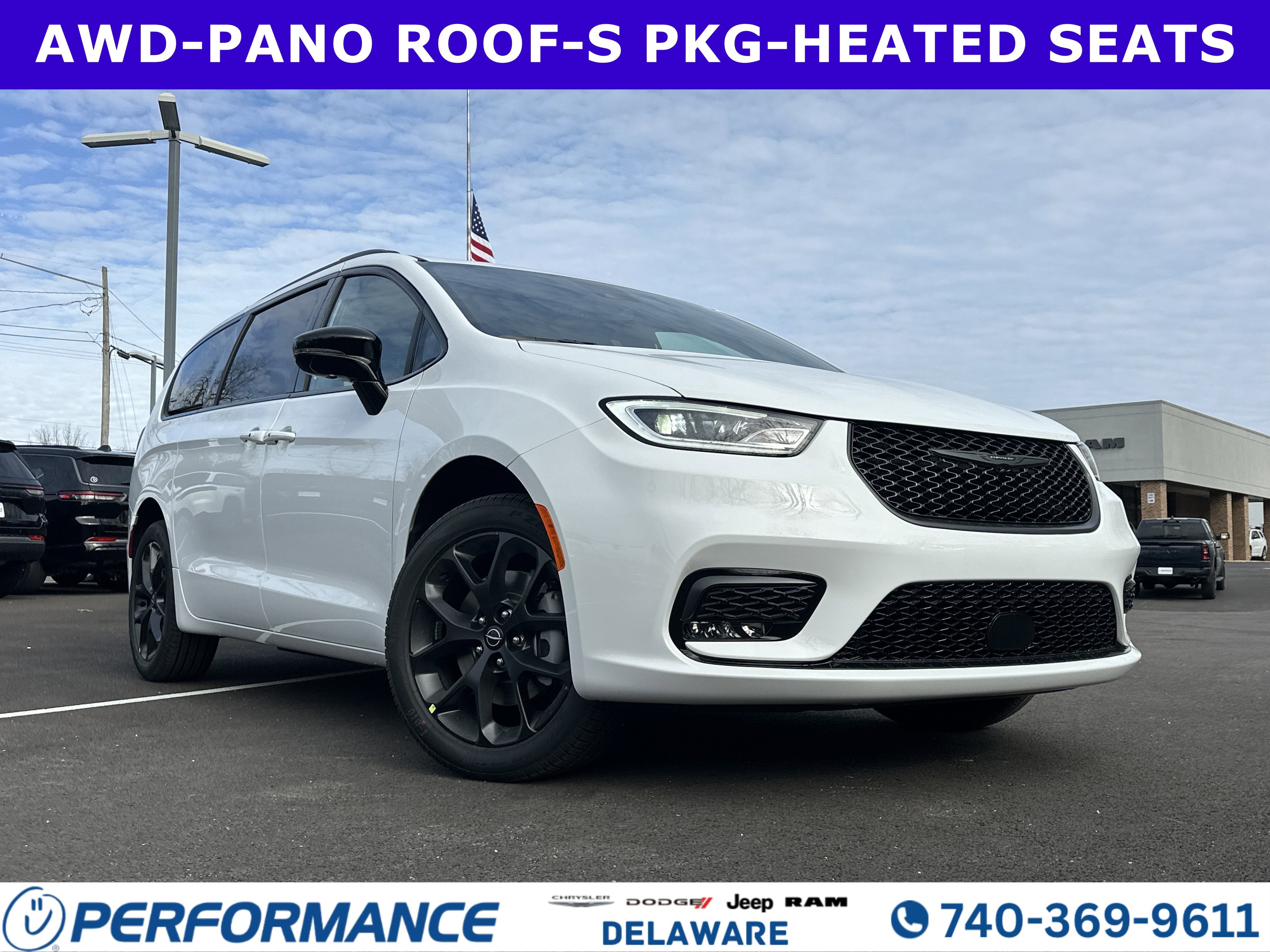 2026 Chrysler Pacifica Limited in Bright White Clearcoat — front three-quarter view