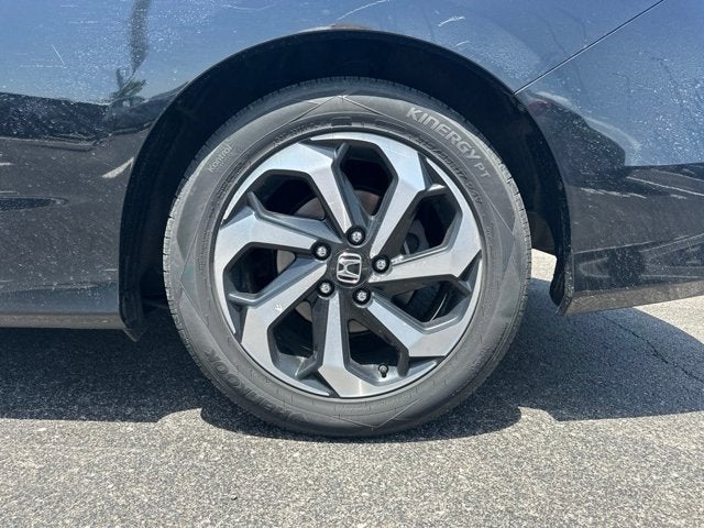 2017 Honda Accord — detail view