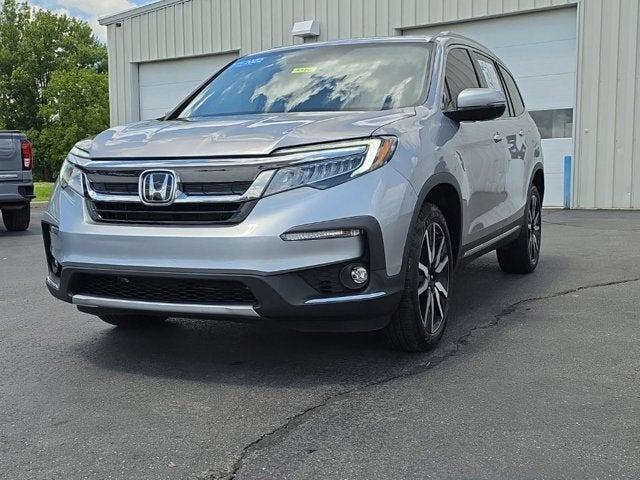 2022 Honda Pilot — rear three-quarter view