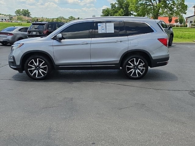 2022 Honda Pilot — interior view