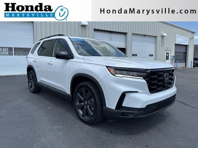 2025 Honda Pilot Sport in Platinum White Pearl — front three-quarter view