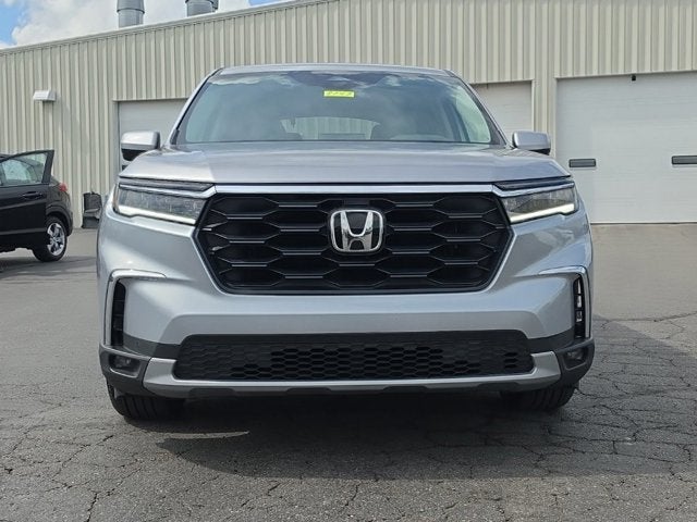 2025 Honda Pilot — side profile view