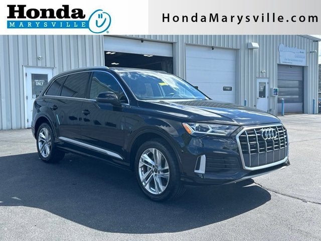 2023 Audi Q7 45 Premium in Mythos Black Metallic — front three-quarter view