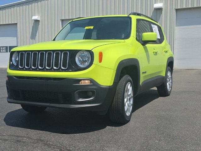2017 Jeep Renegade — rear three-quarter view