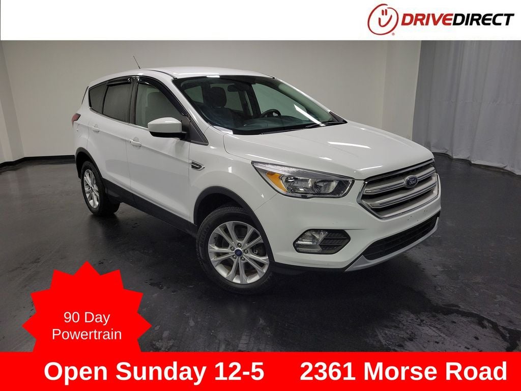 2019 Ford Escape SE in Oxford White — front three-quarter view