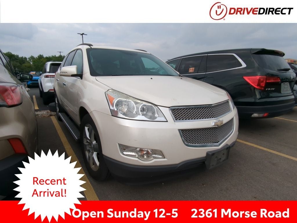 2011 Chevrolet Traverse LTZ in White Diamond Tricoat — front three-quarter view