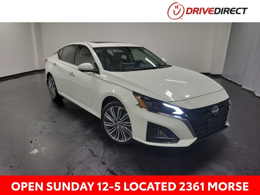 2023 Nissan Altima 2.5 SL in Pearl White Tricoat — front three-quarter view
