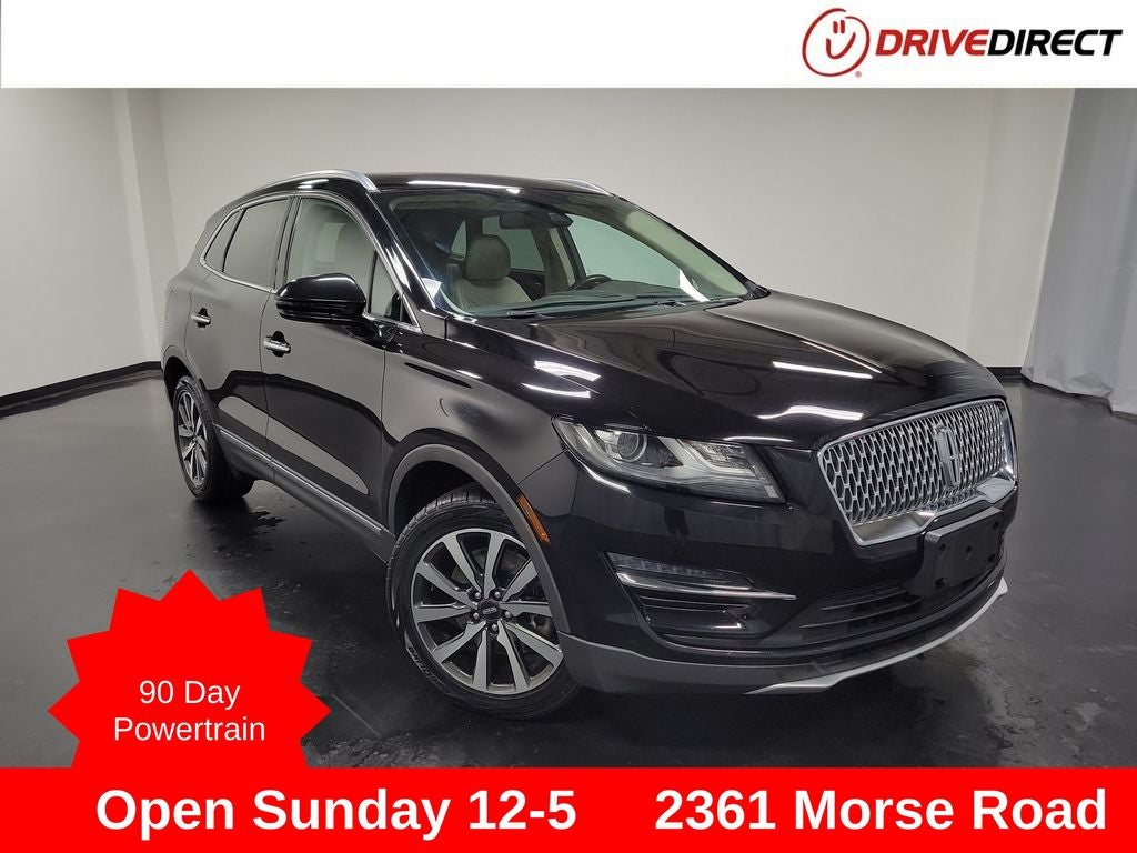 2019 Lincoln MKC Reserve in Black Metallic — front three-quarter view