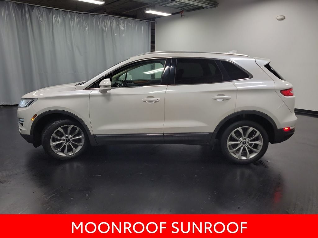 2017 Lincoln MKC — detail view