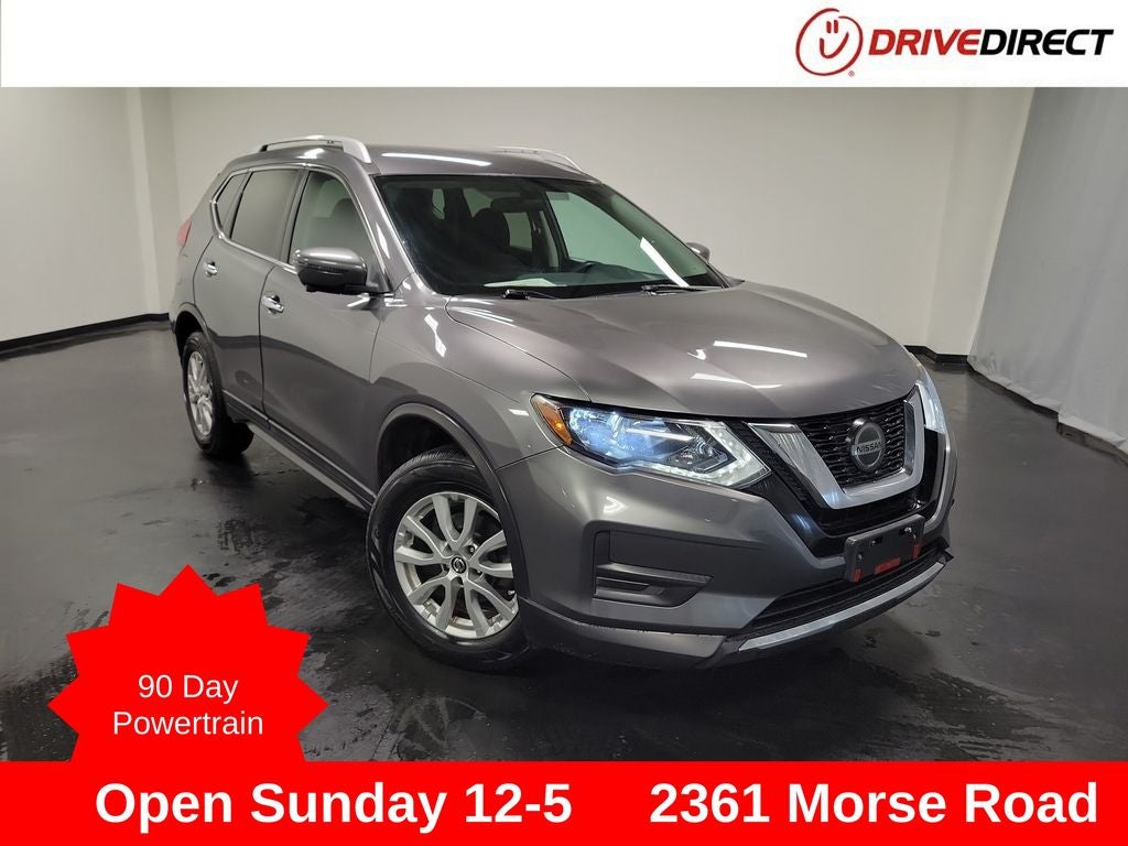 2018 Nissan Rogue SV in Gun Metallic — front three-quarter view