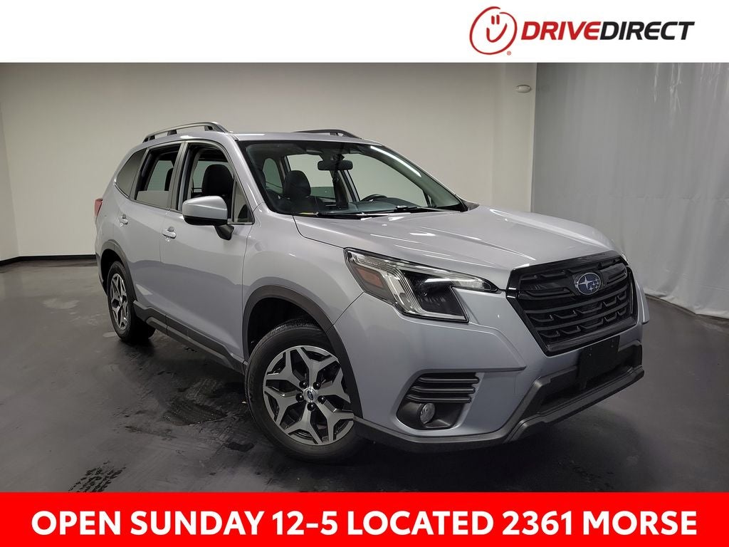 2023 Subaru Forester Premium in Ice Silver Metallic — front three-quarter view