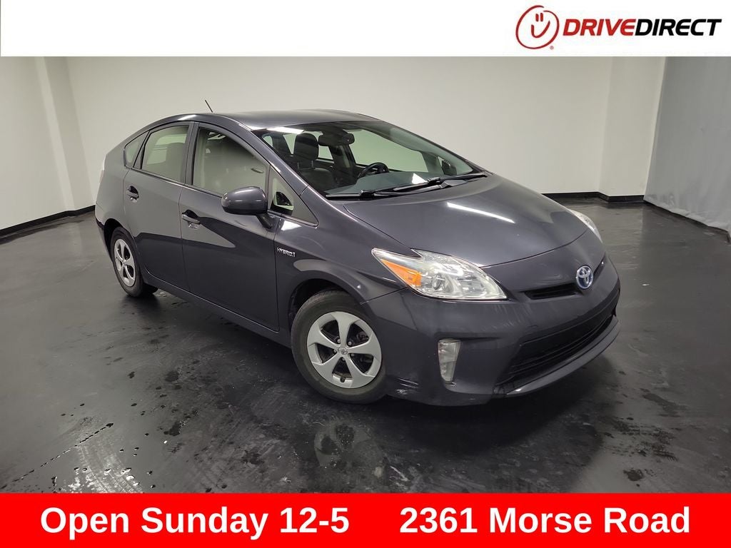 2015 Toyota Prius Four in Winter Gray Metallic — front three-quarter view