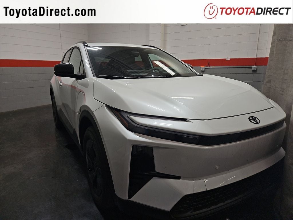 2026 Toyota C-HR SE in Wind Chill Pearl — front three-quarter view